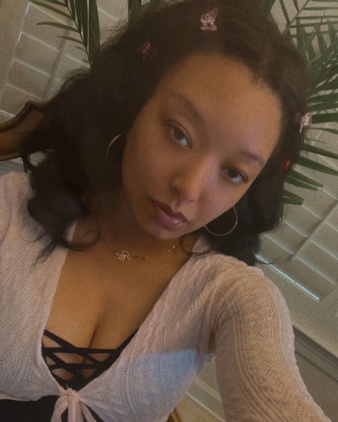 @_raelove, headshot